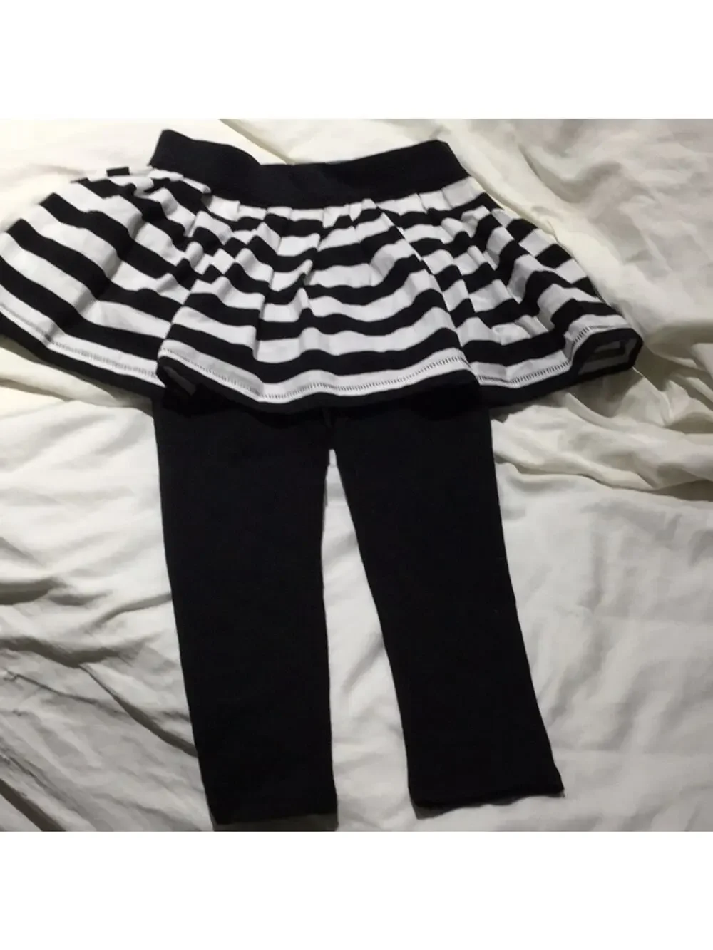 Gap skirt legging 3t Black white nwot perfect